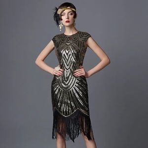 1920s Gold and Black Flapper Girl Dress